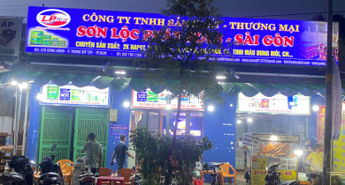 Làm mới bàn ghế, tủ gỗ đón Tết với sơn PU bền đẹp